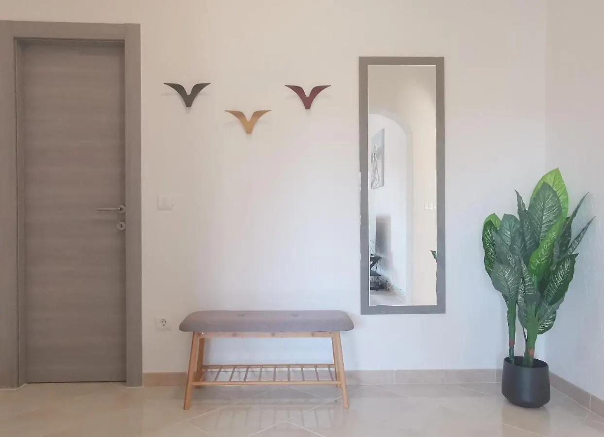 Apartment Pineta With Terrace & Park Wood View Pula