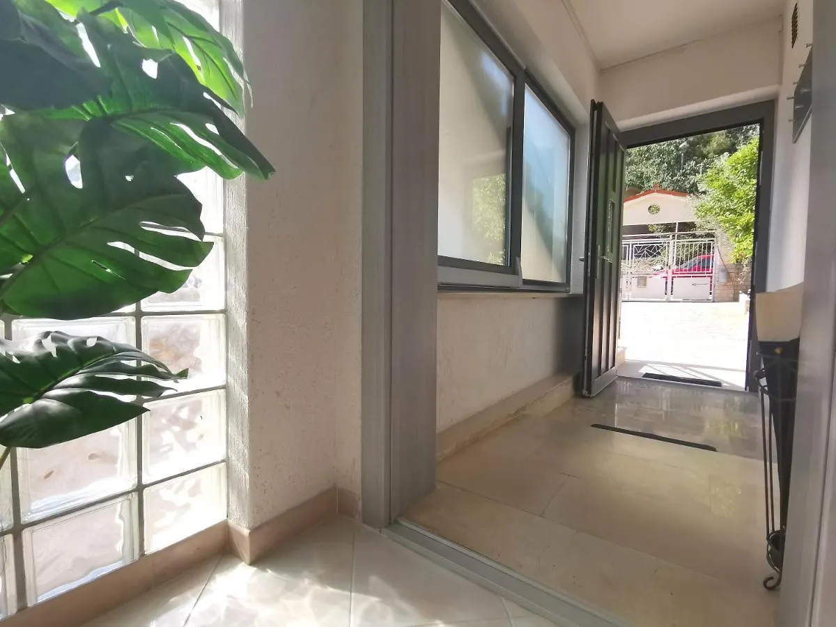Apartment Pineta With Terrace & Park Wood View Pula 0*,